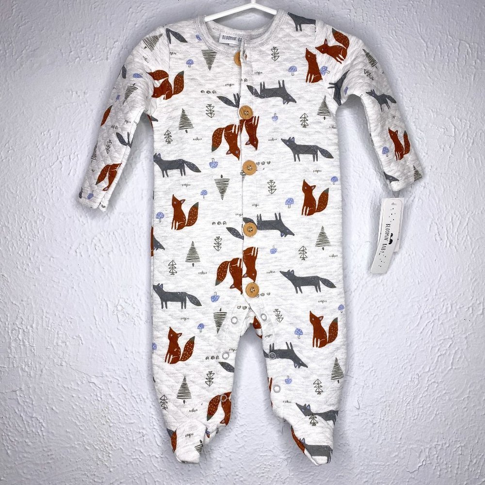 Bloomin Baby, NWT, baby boy's 3/6 M quilted light grey one piece with buttons.